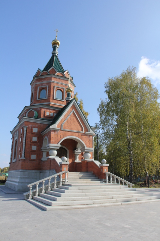 Кладбищенская часовня в Честь  Всех Святых, в земле Российской просиявших.